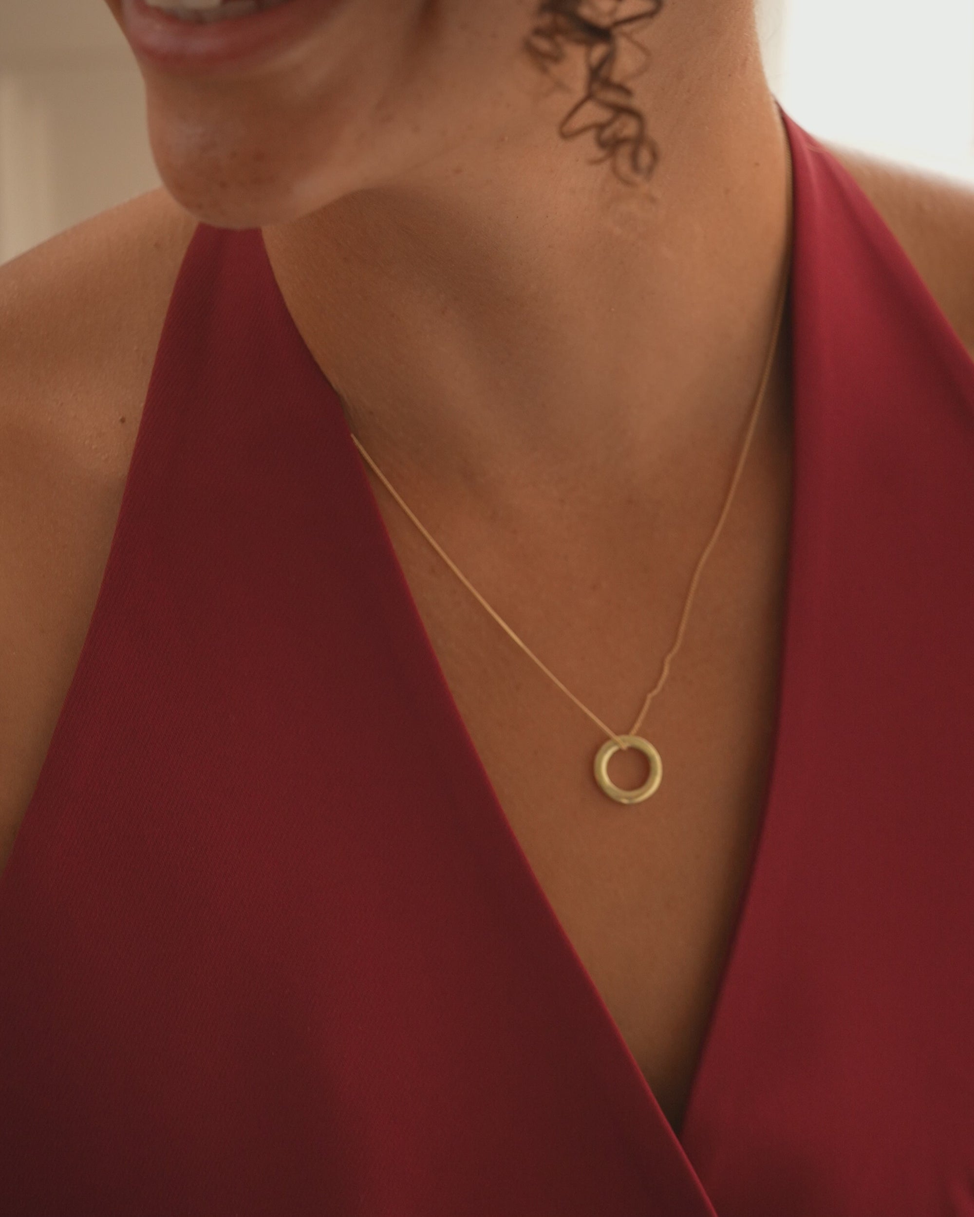 Gold Family Eternal Ring Pendant Personalised Name Necklace