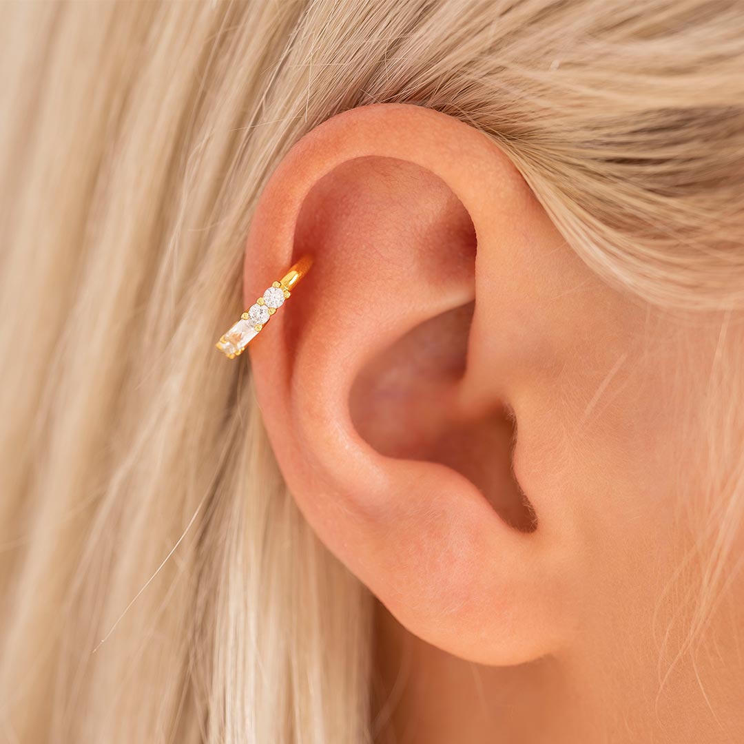 What to Know Before Getting a Helix Piercing