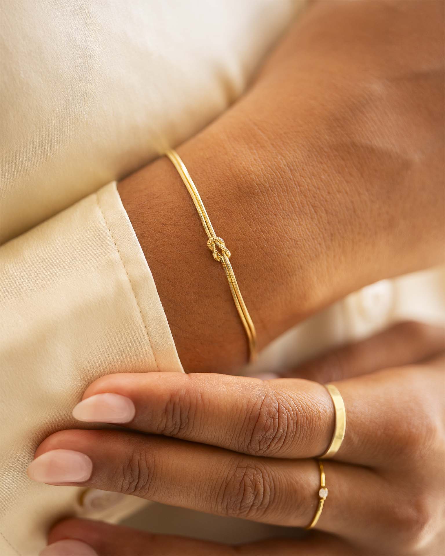 Gold Infinity Knot Personalised Bracelet