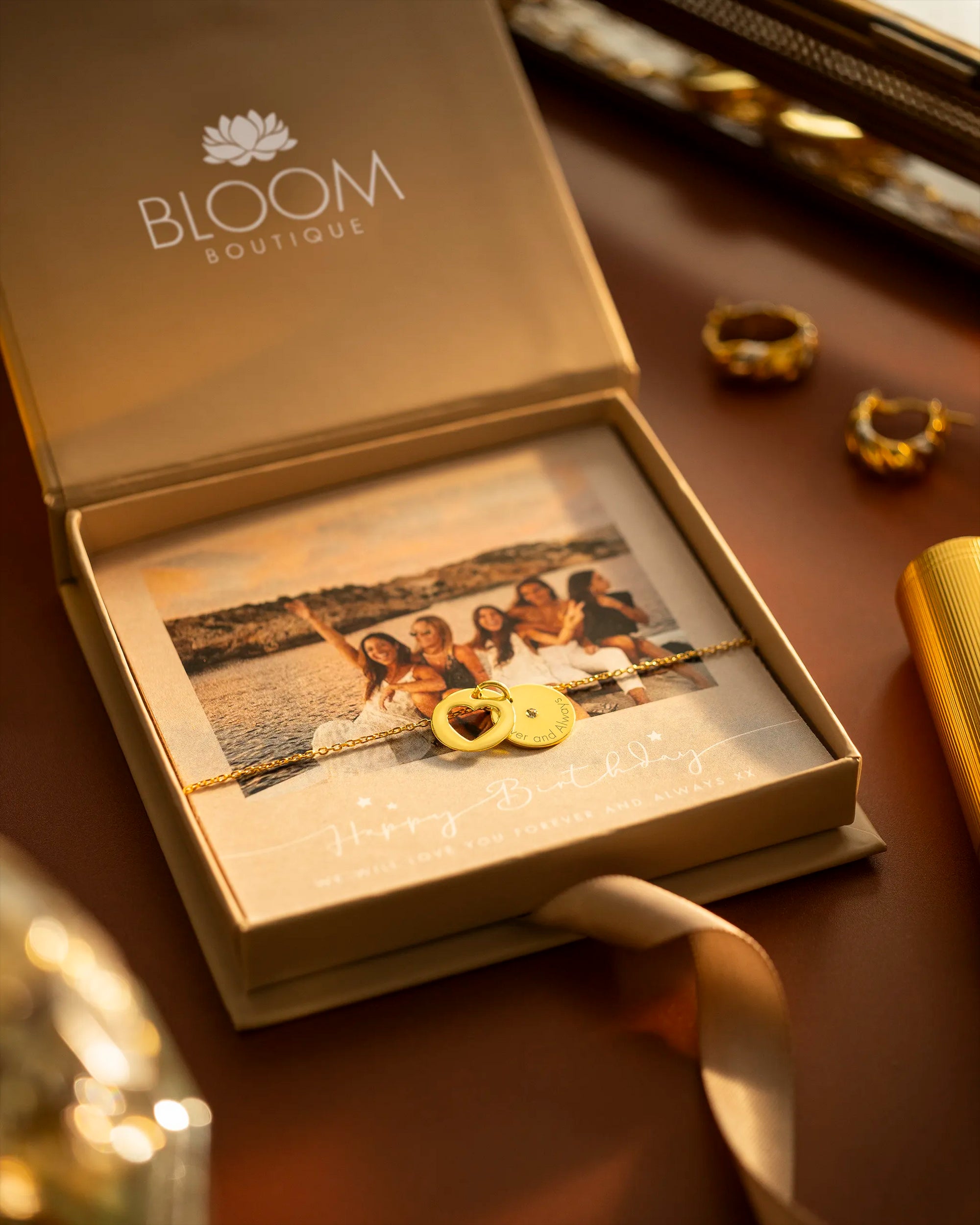 Heart and disc charm bracelet with photo gift set
