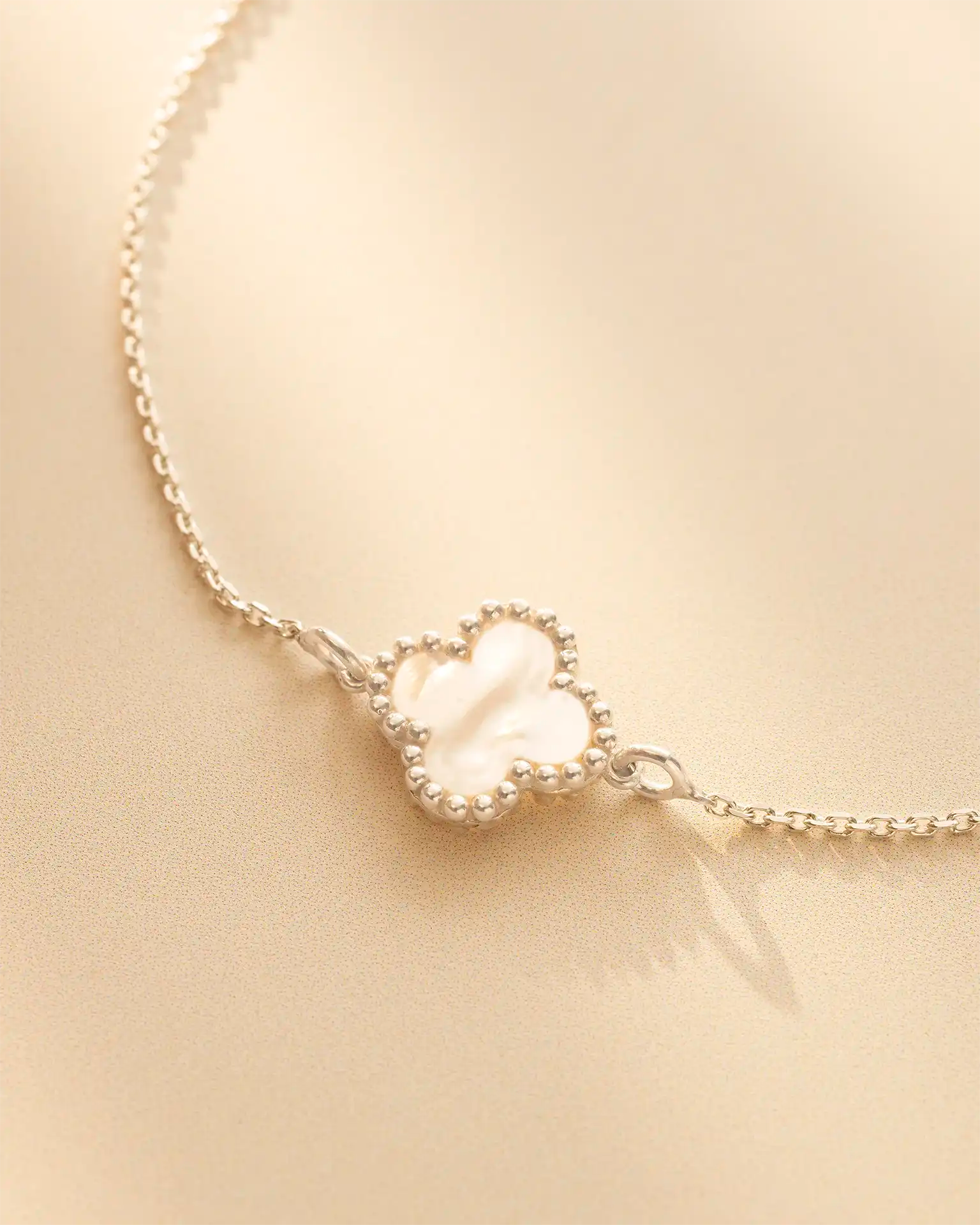 Silver pearl clover bracelet