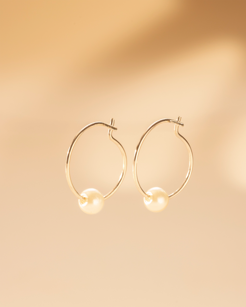 Silver Isabella Pearl Hoop Earrings